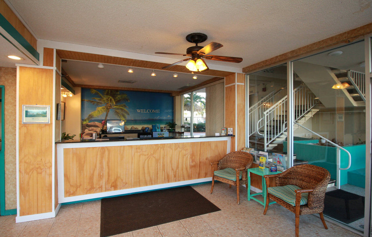 Seaside Inn & Suites Clearwater Beach Exterior photo